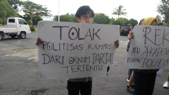 
					Menolak Politisasi Kampus demi Menjaga Marwah Gerakan Mahasiswa