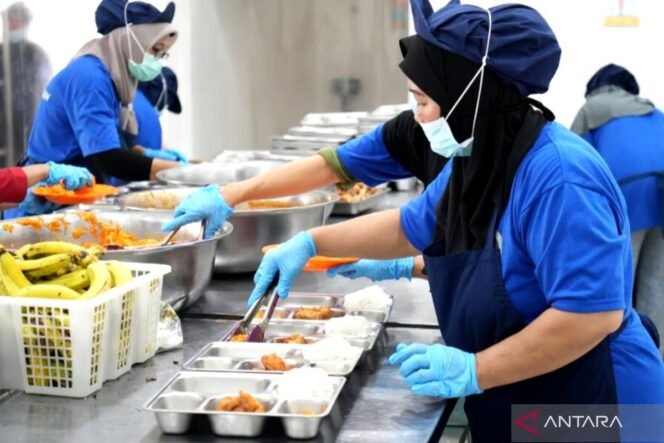 
					Perubahan Status Kejadian Fatal MBG Membuktikan Pemerintah Tidak Main-main