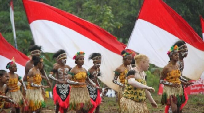 
					Tokoh Adat Papua Ajak Warga Jaga Persatuan dan Keamanan Jelang HUT ke-81 RI