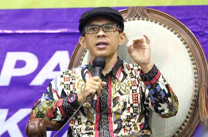 
					Kabinet Bayangan Dinilai Bermasalah, Tak Punya Basis Konstituen Jelas