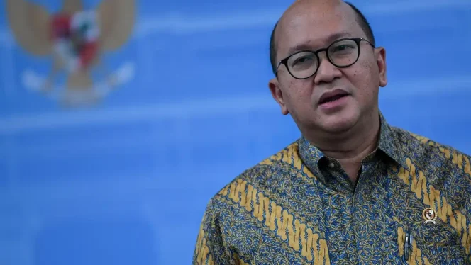 
					Hilirisasi adalah Jalan Berani agar Indonesia Tidak Lagi Menjual Bahan Mentah