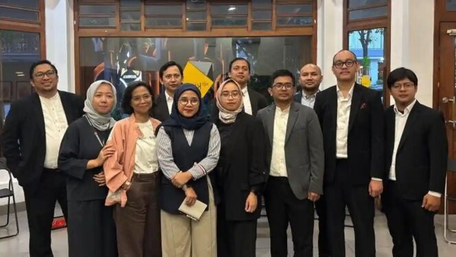 
					Kabinet Bayangan Jangan Sekadar Jadi Simbol Politik tanpa Solusi Nyata di Momentum HUT RI