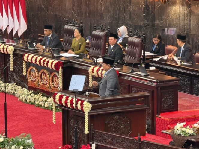 
					Dalam Sidang Tahunan 2026: Presiden Prabowo Menegaskan Untuk Efisiensi Akan Merestrukturisasi 750 BUMN