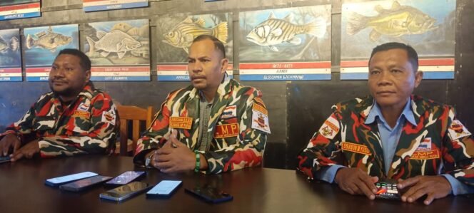 
					LMP Papua Imbau Masyarakat Tak Terprovokasi Aksi KNPB 15 Agustus