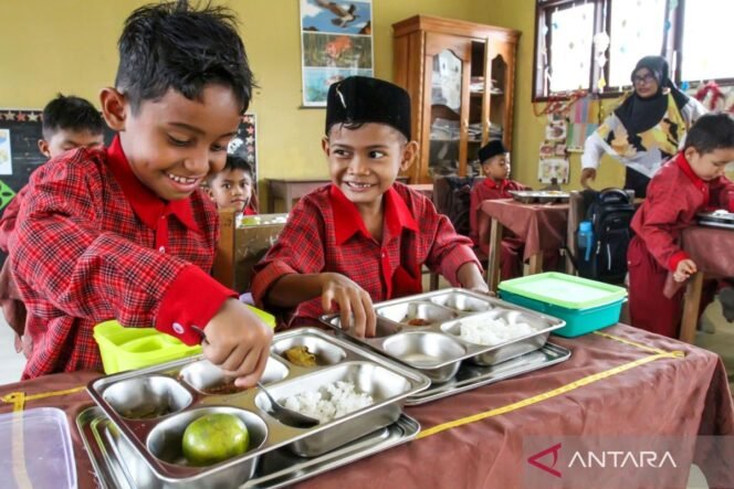 
					Ketegasan Pemerintah Menutup Dapur MBG Berdasakan Sistem dan Standar Mutu