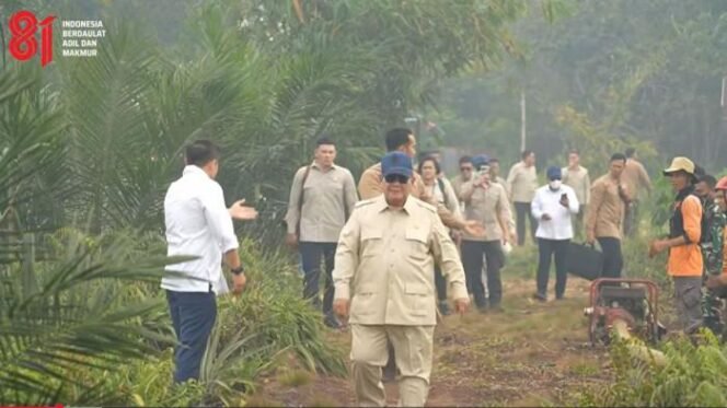 
					Negara Hadir, Prabowo Perkuat Komando Penanganan Karhutla 
Sumatra-Kalimantan