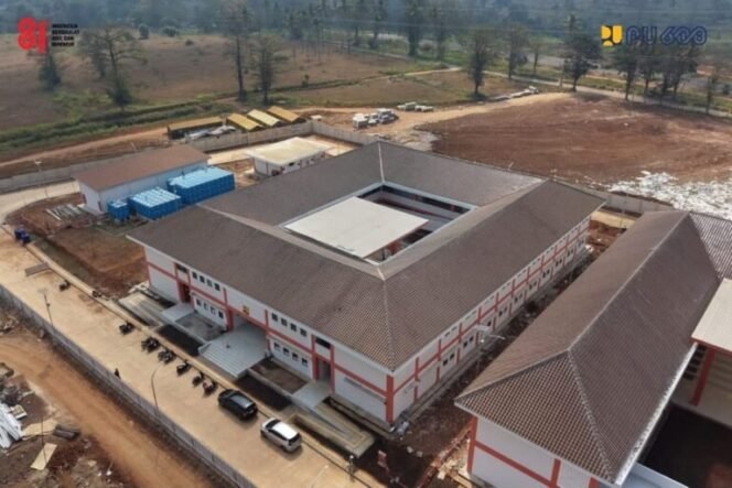 
					Sekolah Rakyat, Upaya Negara Memutus Kemiskinan Antargenerasi