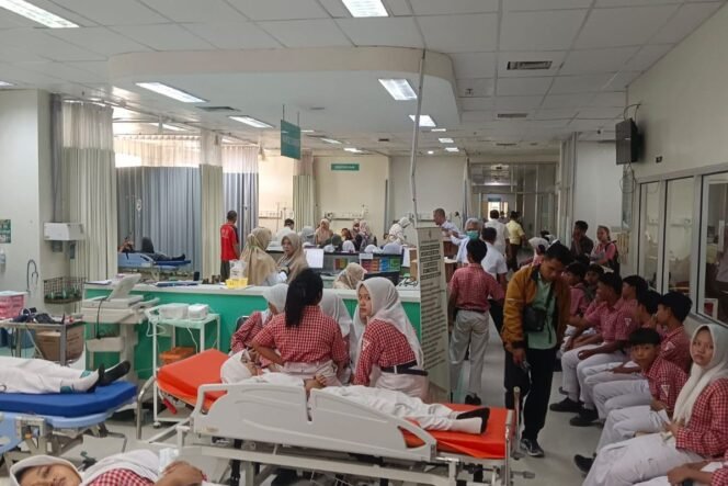 
					BGN Gandeng BPOM Perkuat Pengawasan untuk Cegah Kasus Keracunan MBG