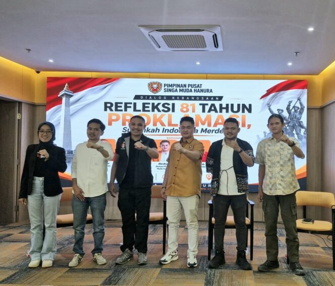 
					Pemuda yang Membaca, Meneliti, dan Berdiskusi adalah Modal Demokrasi Dewasa