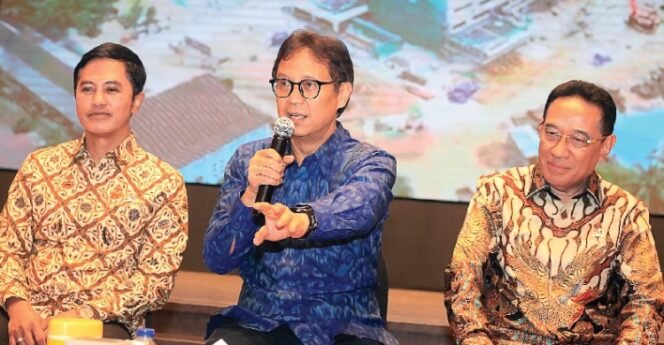 
					Menkes Pastikan Penanganan Korban Dugaan Keracunan MBG Libatkan Ahli