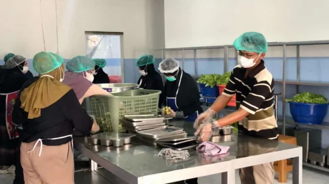 
					Pemerintah Respons Masukan Publik lewat Pembenahan Program MBG 2.0