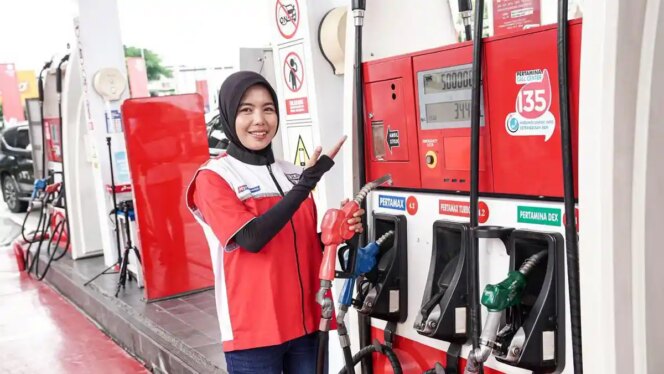 
					BBM Tersedia, Pemerintah Memastikan Distribusi Menjangkau Semua Daerah