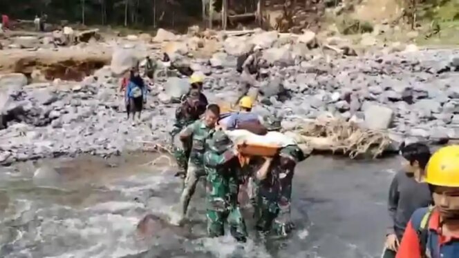 
					HUT ke-81 TNI, Mengapresiasi Kekuatan Pertahanan yang Tumbuh Bersama Rakyat