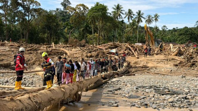 
					Negara Hadir dalam Bencana, Pemulihan Warga Tidak Dibiarkan Berjalan Sendiri