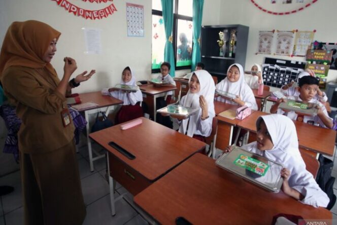 
					Keselamatan Anak Menjadi Ukuran Utama Keberhasilan MBG 2.0
 